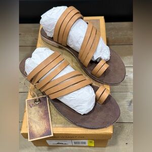 Vintage 7 Leather Tan Strappy Sandals Sz 6